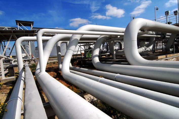 raffinerie pétrole industrie usine énergie